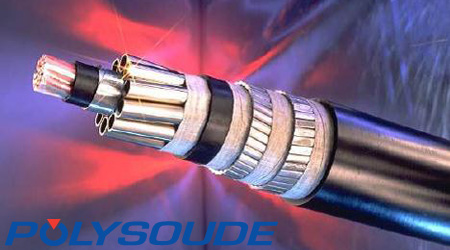 POLYSOUDE提供连续油管配套焊机/海底采油电缆不锈钢管路焊机，进一步深化在石油石化行业的应用