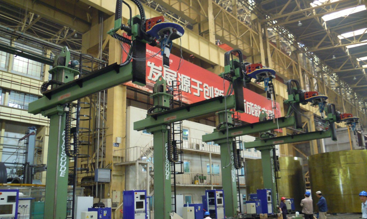 无限回转持续焊接——内壁端面堆焊/窄间隙内对接