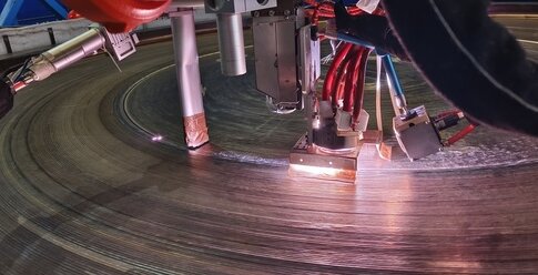 宝利苏迪热丝氩弧单/双钨极堆焊机器人产线